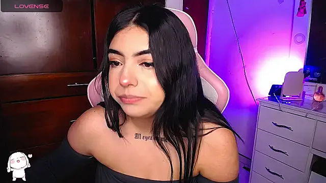 Nonchan_ – webcam model profile photo Image 3