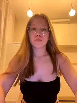 seraphine23 – webcam model profile photo Image 12