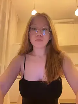 seraphine23 – webcam model profile photo Image 18