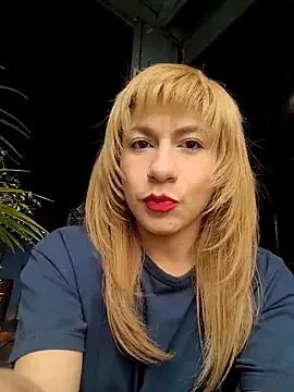  – webcam model profile photo Image 5