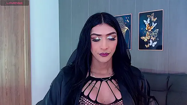 LushianaFitness – webcam model profile photo Image 4