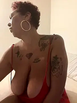roouse – webcam model profile photo Image 11