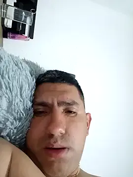  – webcam model profile photo Image 8