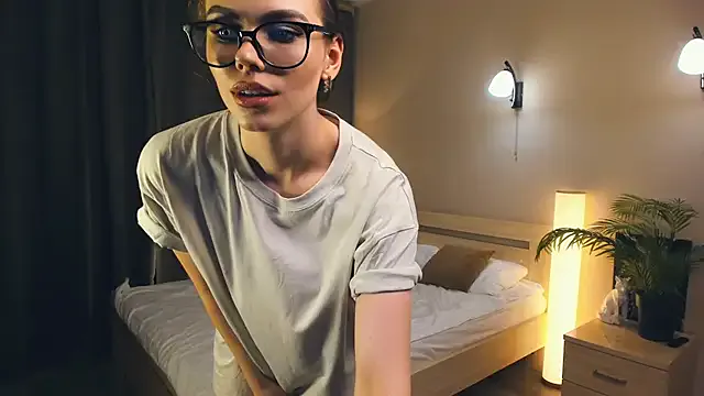 camila-titis – webcam model profile photo Image 5