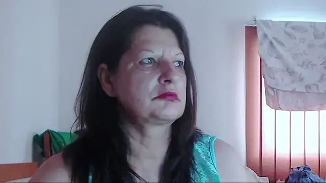 PumaShyXD – webcam model profile photo Image 2