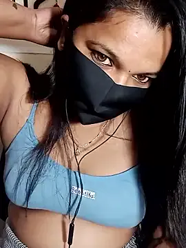  – webcam model profile photo Image 5