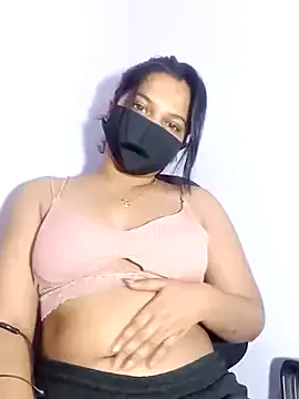  – webcam model profile photo Image 9