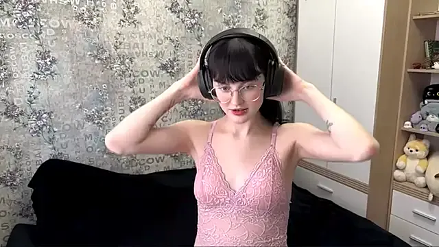 Nonchan_ – webcam model profile photo Image 12