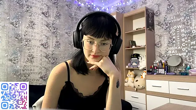 Nonchan_ – webcam model profile photo Image 5