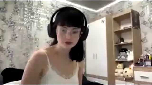 Nonchan_ – webcam model profile photo Image 8