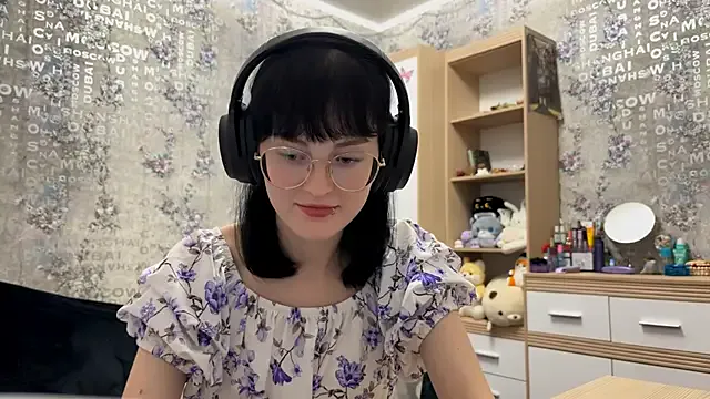 Nonchan_ – webcam model profile photo Image 9