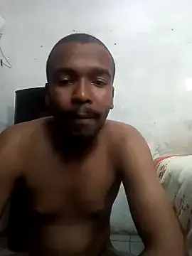 tommyjoyer – webcam model profile photo Image 12