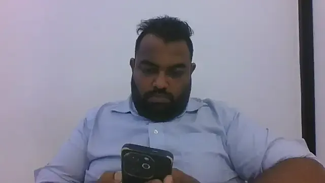 Queen_sofiyaa – webcam model profile photo Image 17