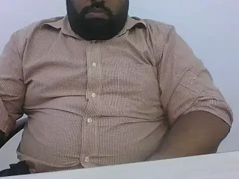 Queen_sofiyaa – webcam model profile photo Image 2