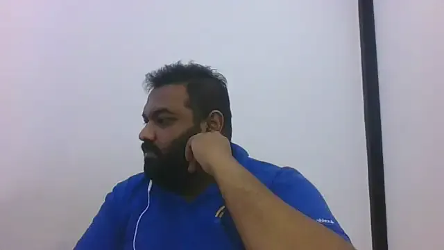 Queen_sofiyaa – webcam model profile photo Image 4