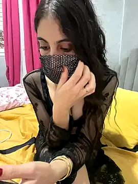 Musae – webcam model profile photo Image 17