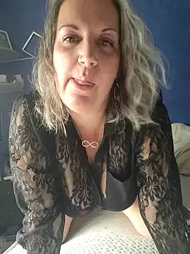 _Alice_1 – webcam model profile photo Image 8