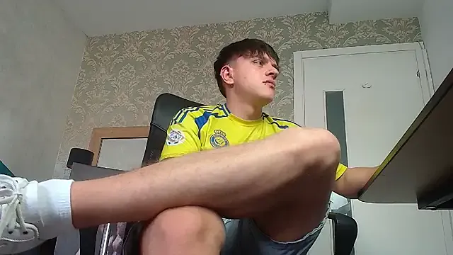  – webcam model profile photo Image 6