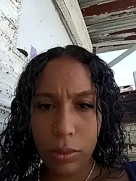 maataaan – webcam model profile photo Image 14