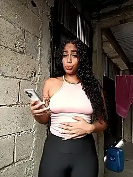 maataaan – webcam model profile photo Image 6