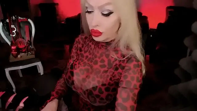 Nonchan_ – webcam model profile photo Image 7