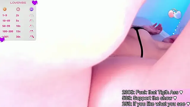 roouse – webcam model profile photo Image 8