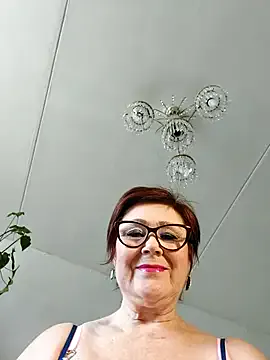  – webcam model profile photo Image 18