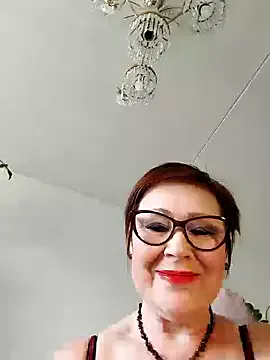  – webcam model profile photo Image 9