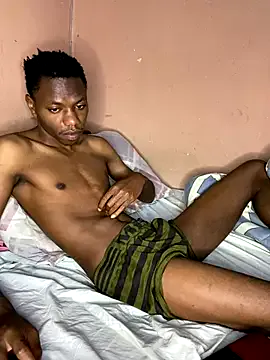  – webcam model profile photo Image 13