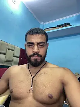 roouse – webcam model profile photo Image 18