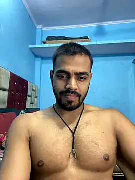 roouse – webcam model profile photo Image 5