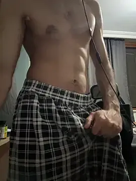  – webcam model profile photo Image 7
