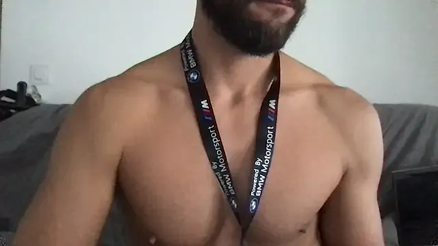 Rodrigues_Lucas – webcam model profile photo Image 2