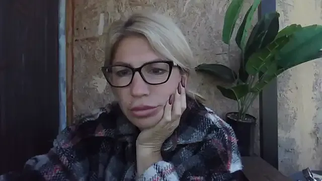 dirtypub – webcam model profile photo Image 15