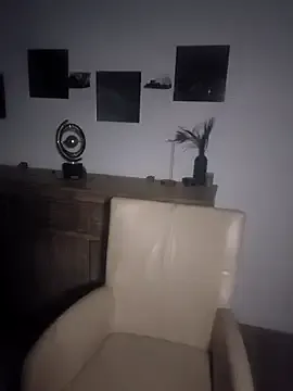 Nonchan_ – webcam model profile photo Image 19