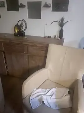 Nonchan_ – webcam model profile photo Image 9