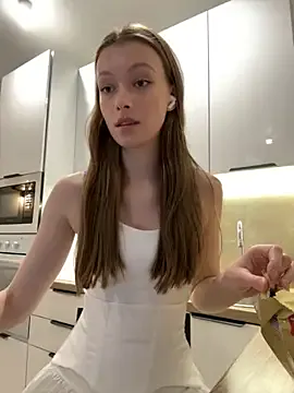 841_yayoi – webcam model profile photo Image 5