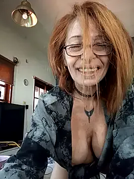 seraphine23 – webcam model profile photo Image 13