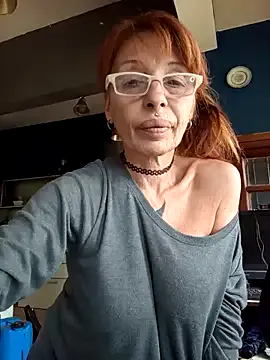 seraphine23 – webcam model profile photo Image 17