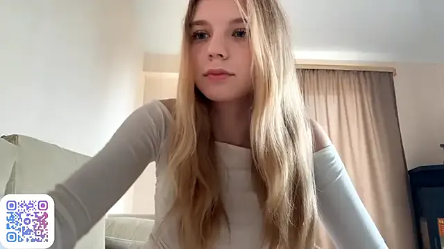 roouse – webcam model profile photo Image 10