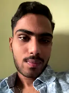 roouse – webcam model profile photo Image 13