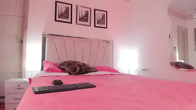 merycouple – webcam model profile photo Image 6