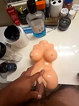 fuckmy9in – webcam model profile photo