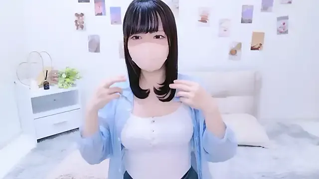 sara__xx__love – webcam model profile photo Image 3