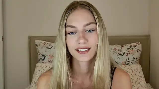  – webcam model profile photo Image 15