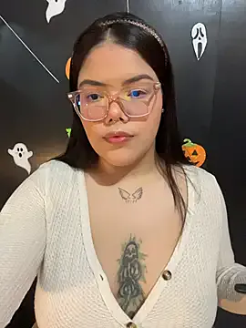 Humsafa-13 – webcam model profile photo Image 9