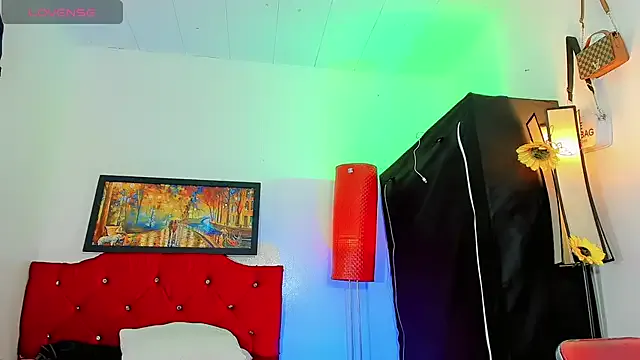 Shiny_Jennifer – webcam model profile photo Image 8