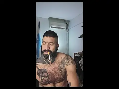  – webcam model profile photo Image 10