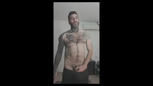  – webcam model profile photo Image 18