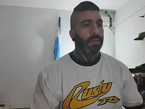  – webcam model profile photo Image 6